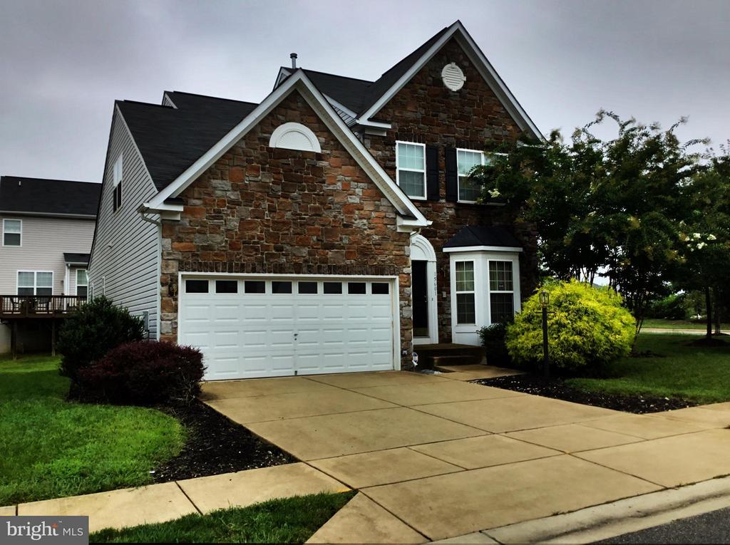 15601 GILLMORE GREENS COURT Waldorf Home Listings - DeHanas Real Estate Services Maryland Real Estate, Property Management, New Construction, Bank-Owned Homes, Short Sales, Foreclosures