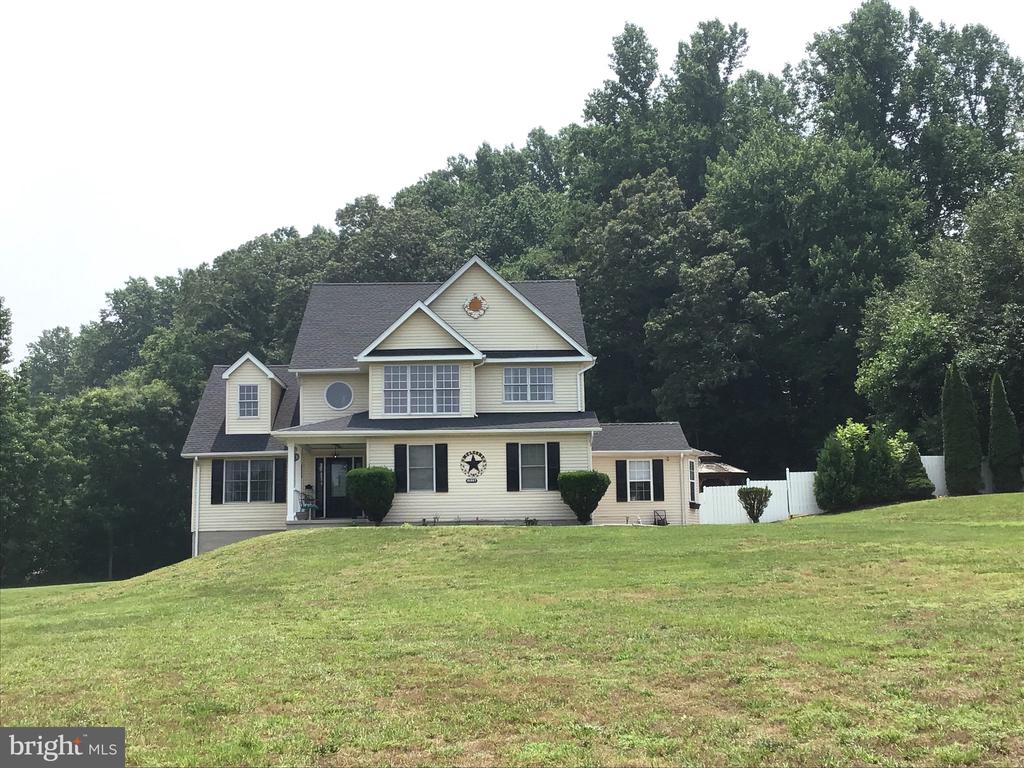 16807 OLD FIELD LANE Waldorf Home Listings - DeHanas Real Estate Services Maryland Real Estate, Property Management, New Construction, Bank-Owned Homes, Short Sales, Foreclosures
