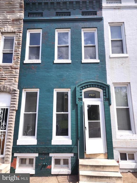 707 W LANVALE STREET W Waldorf Home Listings - DeHanas Real Estate Services Maryland Real Estate, Property Management, New Construction, Bank-Owned Homes, Short Sales, Foreclosures